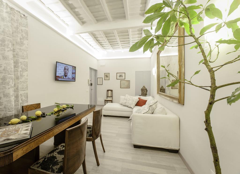 Vittoria Suite Řím Pokoj fotografie